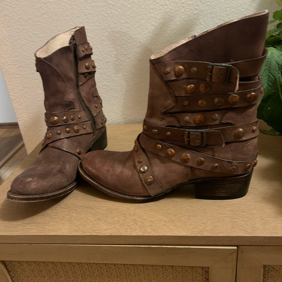 Steve Madden Freebird Haley Brown Boots - Picture 5 of 7